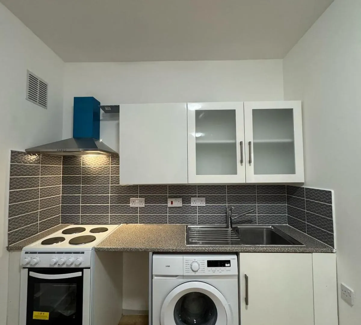 Apartment Captain Studio Flat Bed And Free Pizza Eltham United Kingdom